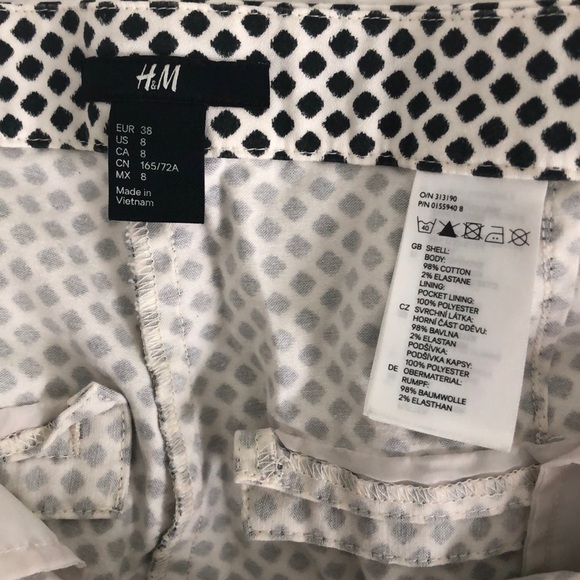 Patterned Shorts - Picture 3 of 4